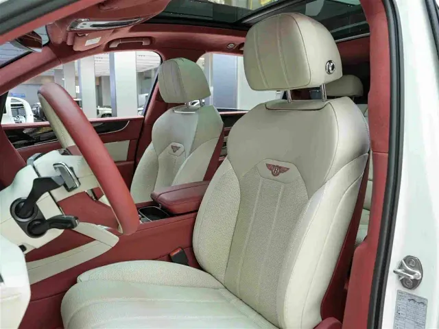 Bentley Bentayga Hybrid — Фото автомобиля 13
