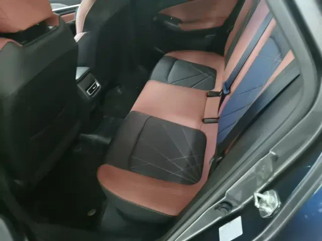 Changan Eado — Фото автомобиля 16
