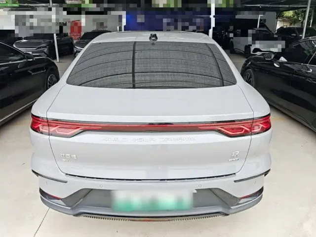 BYD Han — Фото автомобиля 5