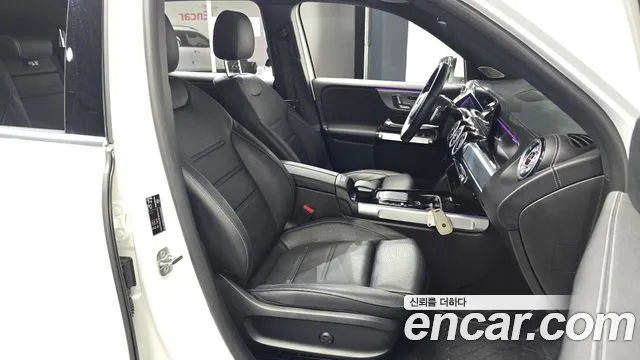 Mercedes-Benz EQB — Фото автомобиля 21