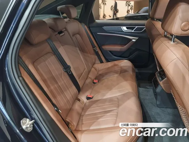 Audi A6 C8 — Фото автомобиля 11