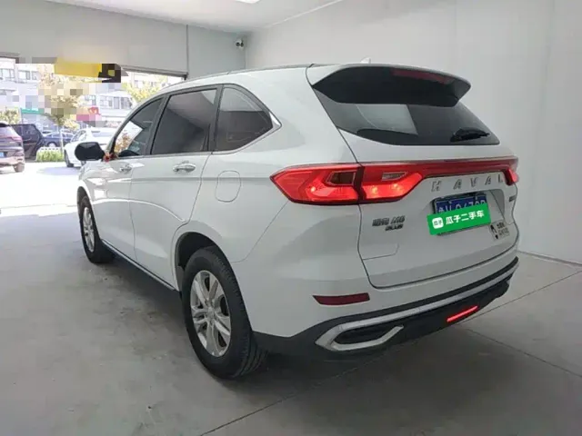 Haval M6 — Фото автомобиля 4