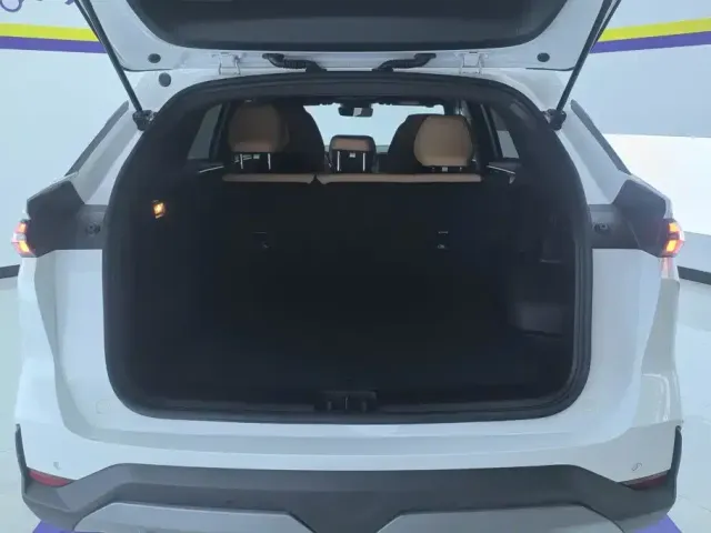 Geely Galaxy Galaxy L7 2024 1.5T 115km PLUS Soaring Dragon Edition — Фото автомобиля 4
