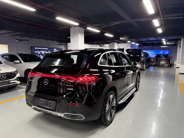 Mercedes-Benz Mercedes-Benz EQE SUV 2024 500 4MATIC Luxury Edition — Фото автомобиля 8