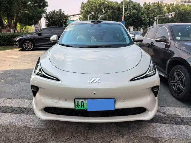 IM Motors LS6 — Фото автомобиля 2