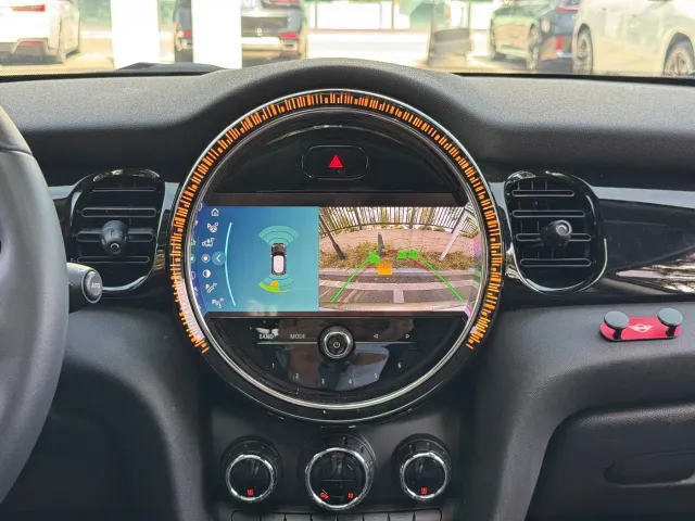 MINI Hatch — Фото автомобиля 11