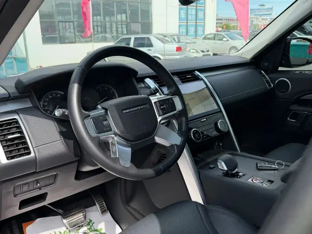 Land Rover Discovery — Фото автомобиля 16