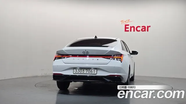 Hyundai Avante CN7 — Фото автомобиля 4