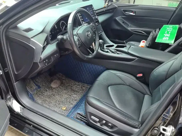 Toyota Avalon — Фото автомобиля 14