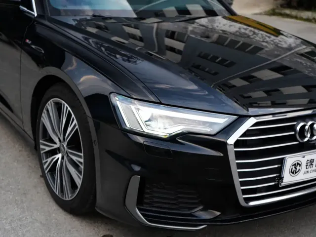 Audi A6L — Фото автомобиля 10