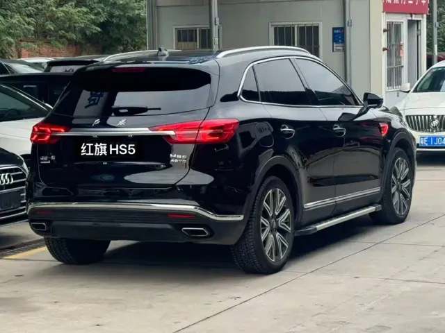 Hongqi HS5 — Фото автомобиля 6