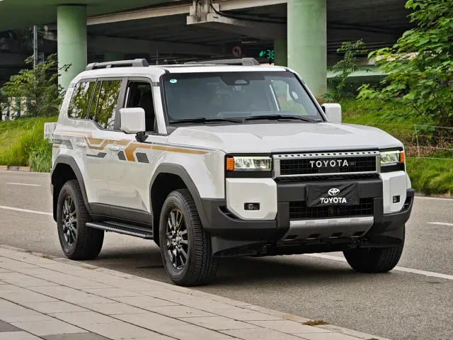 Toyota Prado — Фото автомобиля 3