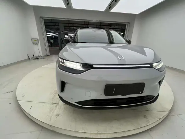 Leapmotor C11 — Фото автомобиля 27