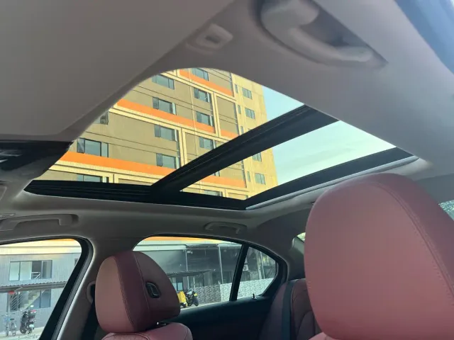 BMW i3 — Фото автомобиля 10