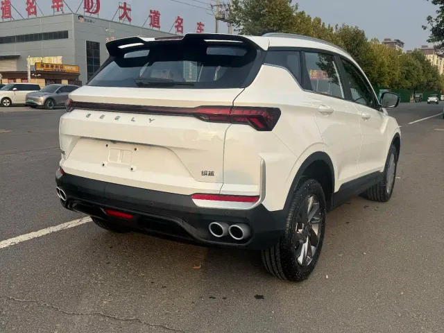 Geely Binyue — Фото автомобиля 6