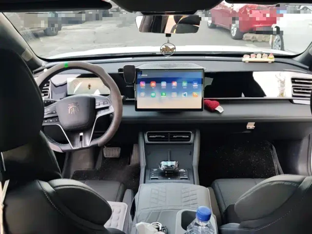 BYD Qin L — Фото автомобиля 5