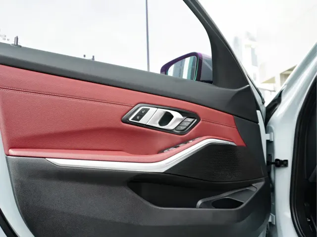 BMW 3 Series — Фото автомобиля 14