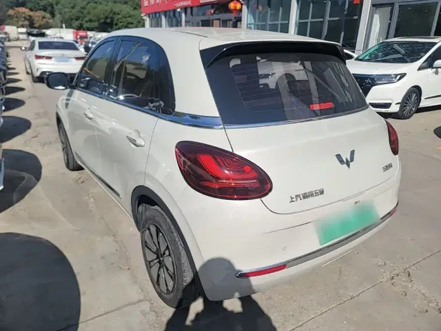 Wuling Bingo — Фото автомобиля 4