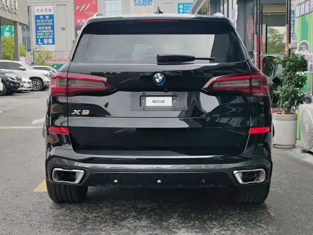 BMW X5 — Фото автомобиля 5