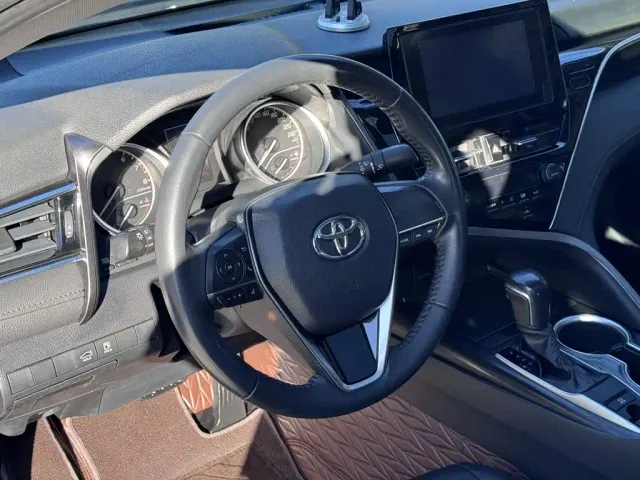 Toyota Camry — Фото автомобиля 9