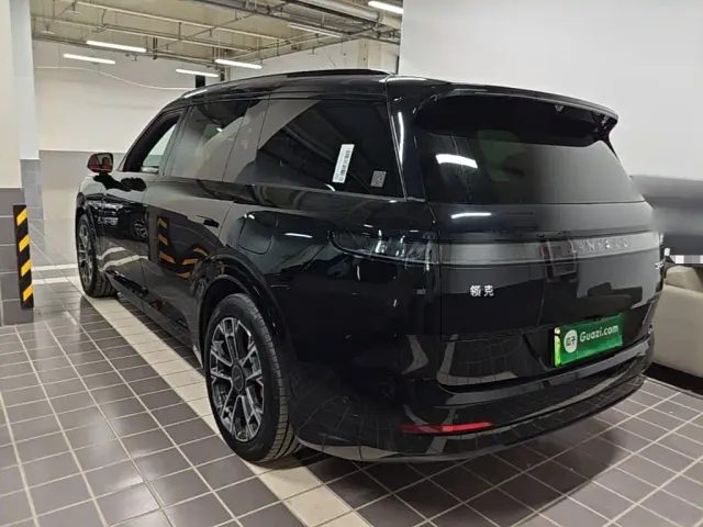 Lynk & Co 900 — Фото автомобиля 4