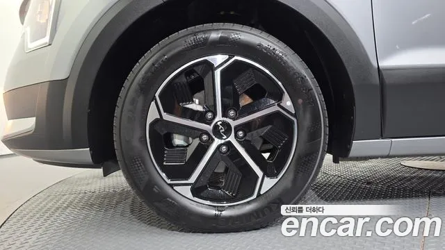 Kia Niro The All New — Фото автомобиля 5