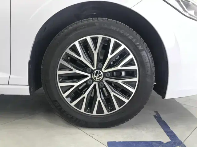 Volkswagen Sagitar — Фото автомобиля 6