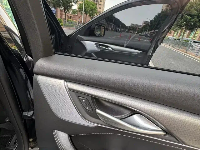 Cadillac CT5 — Фото автомобиля 15