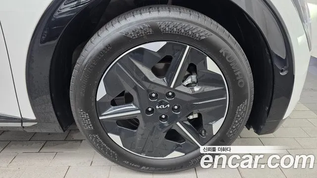 Kia EV6 — Фото автомобиля 21