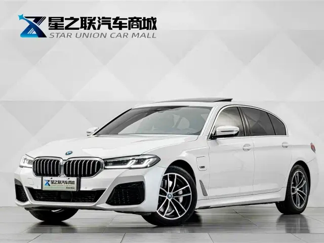 Фотография автомобиля — BMW 5 Series