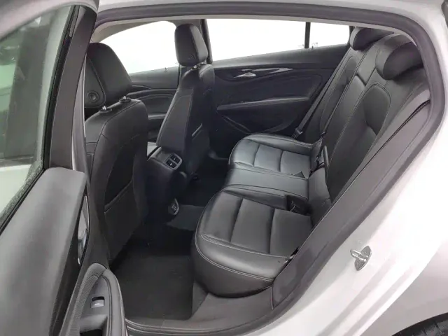 Buick Regal — Фото автомобиля 15