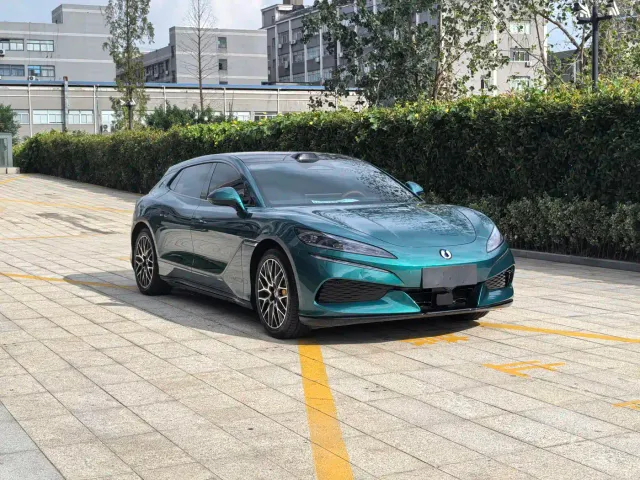 Denza Z9GT — Фото автомобиля 3