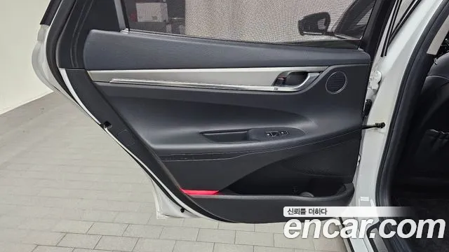 Hyundai Grandeur New — Фото автомобиля 14