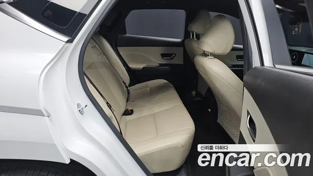 Hyundai Kona — Фото автомобиля 2