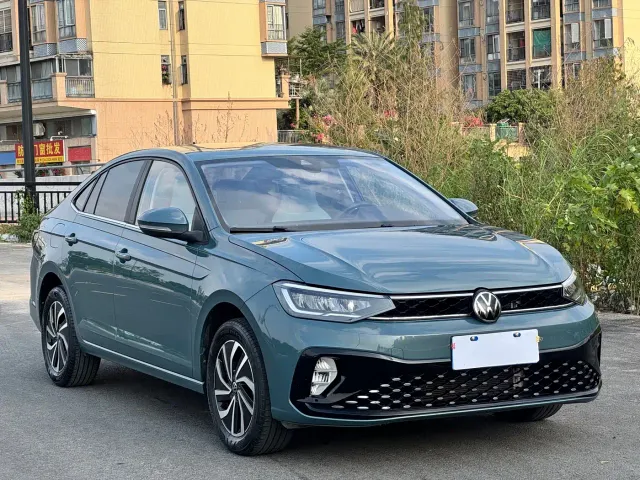 Volkswagen Lavida — Фото автомобиля 3