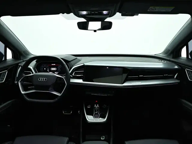 Audi Q4 e-tron — Фото автомобиля 15