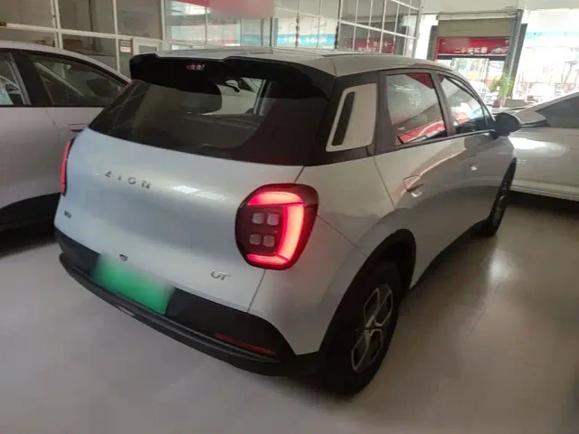 GAC Aion UT — Фото автомобиля 6