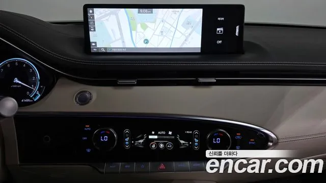 Genesis GV70 — Фото автомобиля 18
