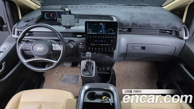 Hyundai Staria — Фото автомобиля 10