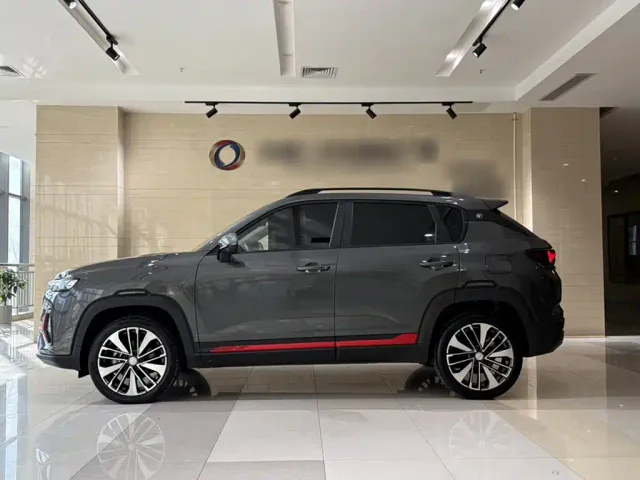 Changan CS35 Plus — Фото автомобиля 8