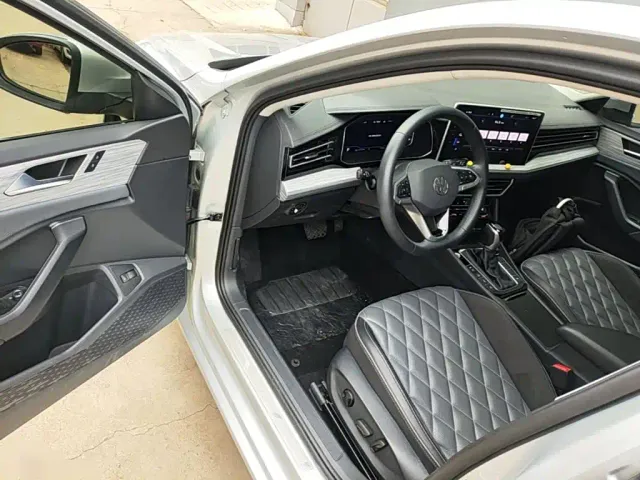 Volkswagen Sagitar — Фото автомобиля 15