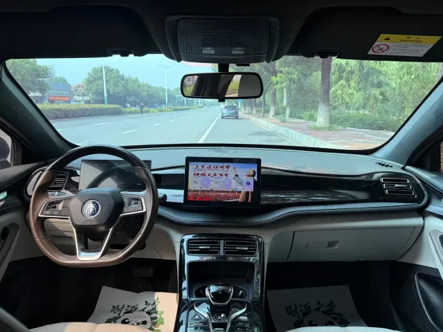 BYD Qin PLUS — Фото автомобиля 12