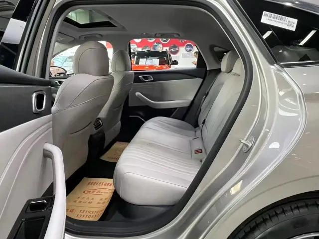 Geely Galaxy Galaxy Stellar 6 2025 Base Version — Фото автомобиля 6