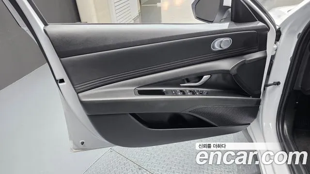 Hyundai Avante CN7 — Фото автомобиля 13