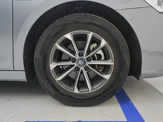 BYD Qin PLUS — Фото автомобиля 6