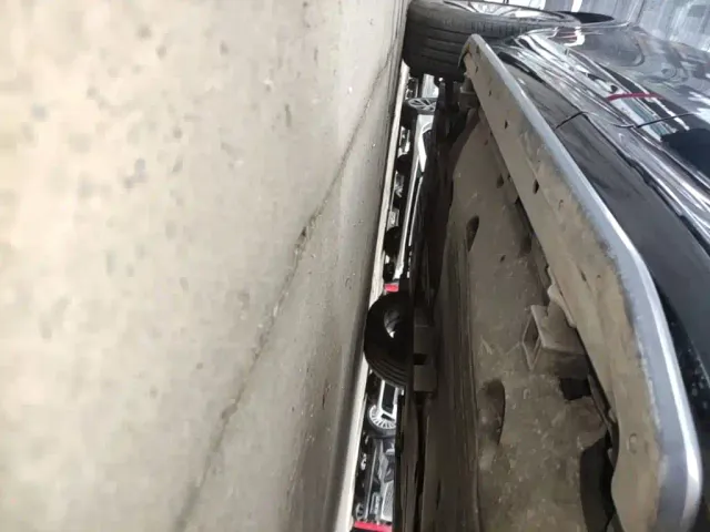 Land Rover Discovery Sport — Фото автомобиля 21