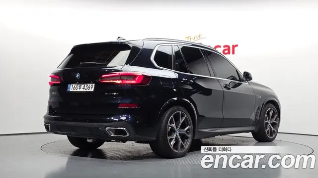 BMW X5 — Фото автомобиля 2