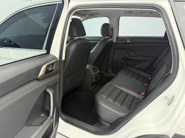 Volkswagen Tharu — Фото автомобиля 14