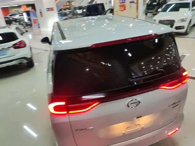 GAC Trumpchi M6 — Фото автомобиля 4
