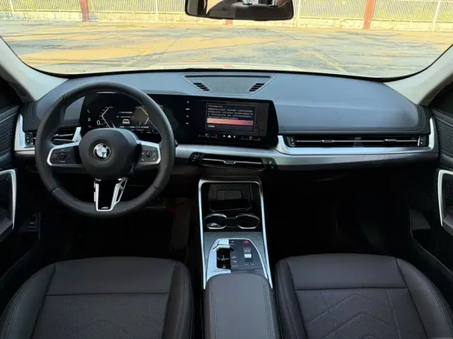 BMW X1 — Фото автомобиля 6